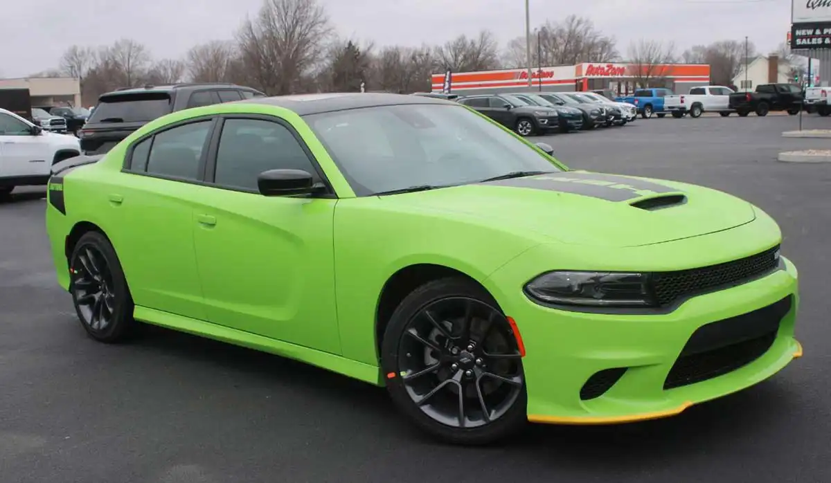 Car Background Replacement Before 7 - Car Image Clip