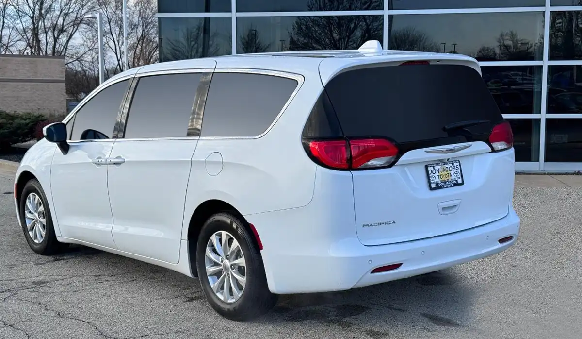 Car Photo Number Plate Removal Service Sample Before 2 - Car Image Clip